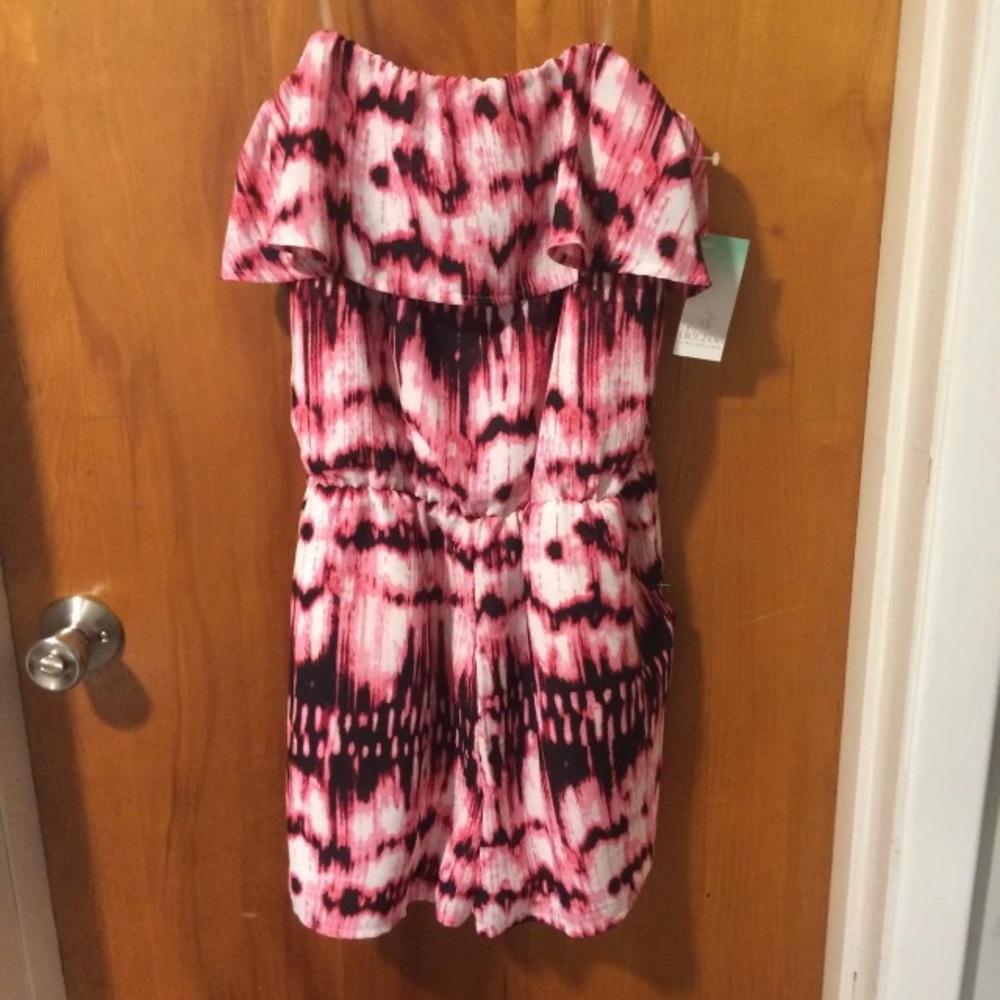 Strapless romper